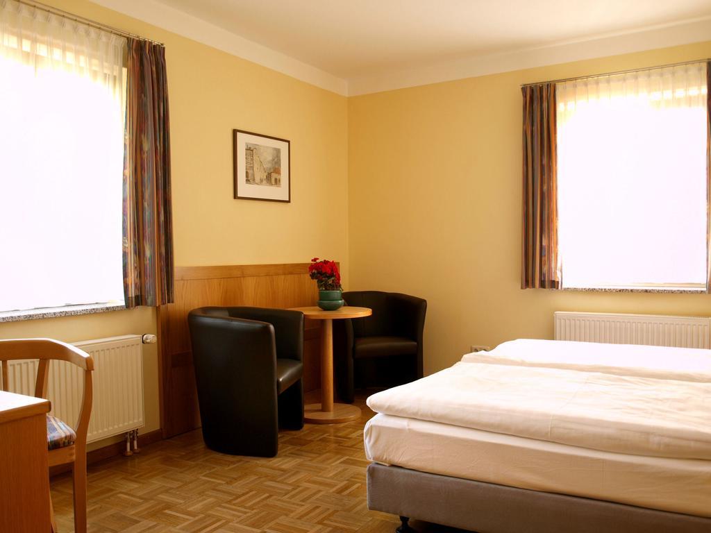 Hotel Dom-Eck Bautzen Quarto foto