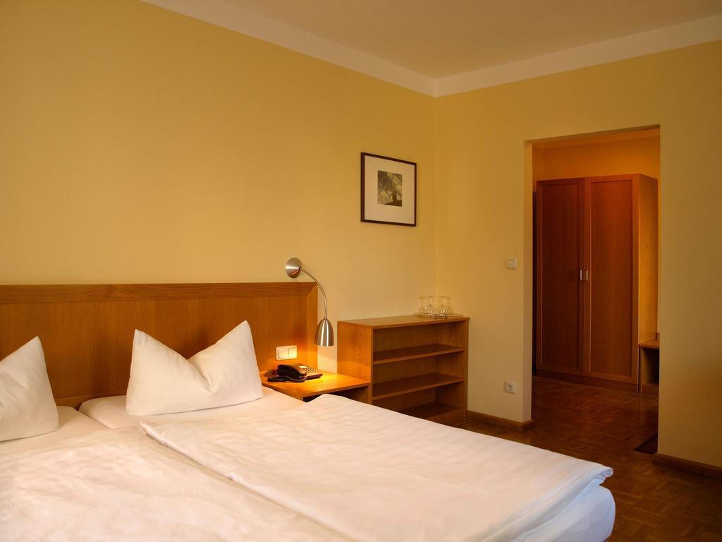 Hotel Dom-Eck Bautzen Quarto foto